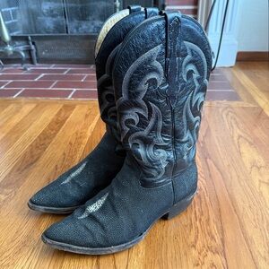 Aguila Real stingray black leather cowboy boots 9